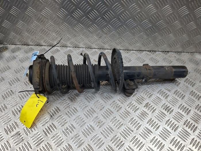 Schokdemper links-voor van een Volkswagen Fox, Gebruikt, -, Volkswagen, -