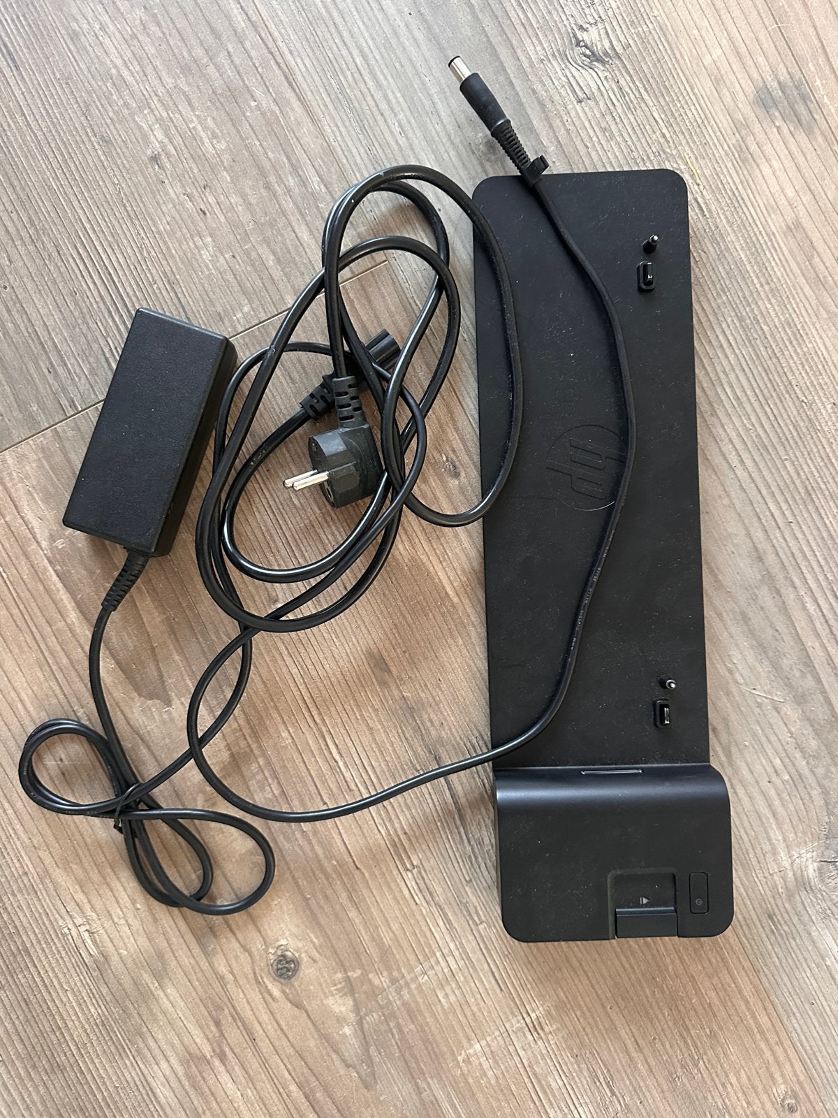 HP Docking station met adapter, Computers en Software, Dockingstations, Ophalen of Verzenden, Gebruikt, Docking station, Laptop