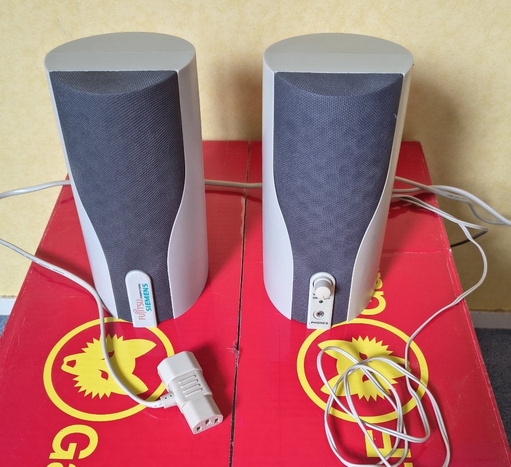 Fujitsu Siemens Pc speakers 120 W, Computers en Software, Pc speakers, Gebruikt, Ophalen of Verzenden