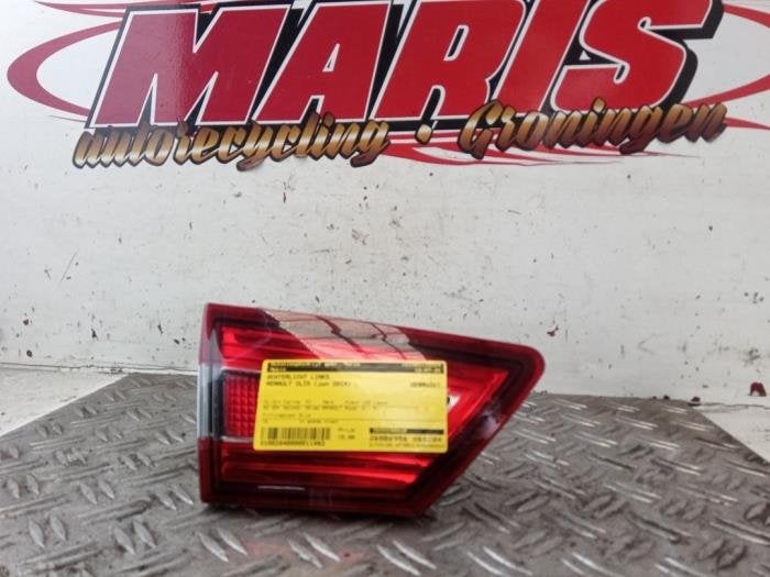 Achterlicht links van een Renault Clio, Gebruikt, -, Renault, -