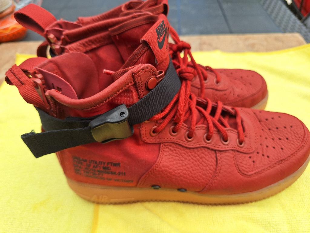 Nike Air SF AF1, maat 41., Kleding | Dames, Schoenen, Nike, Ophalen of Verzenden, Rood, Sneakers of Gympen
