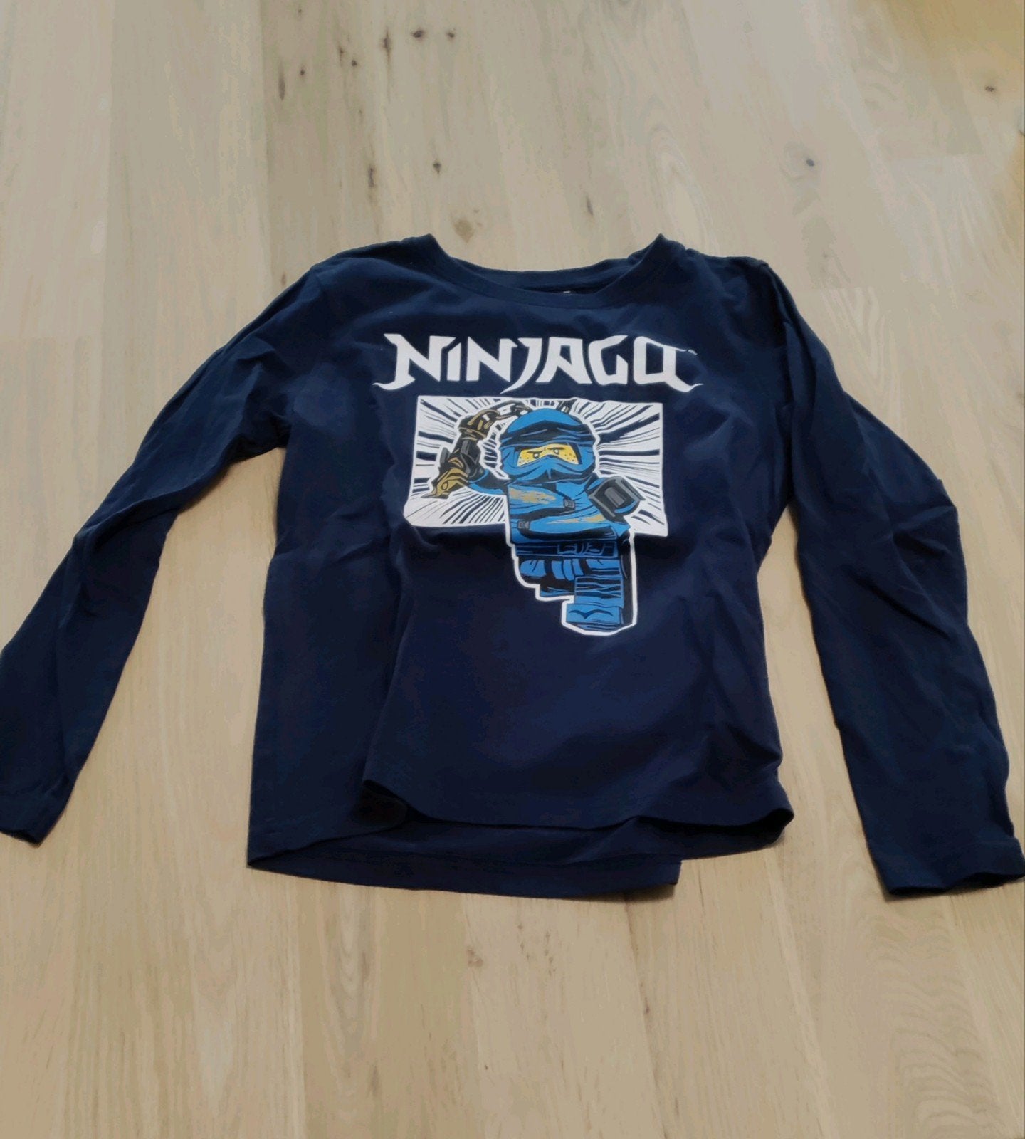 2x Lego Wear Ninjago Jay Long sleeve maat 146, Gebruikt, Lego Wear, Ophalen of Verzenden, Shirt of Longsleeve