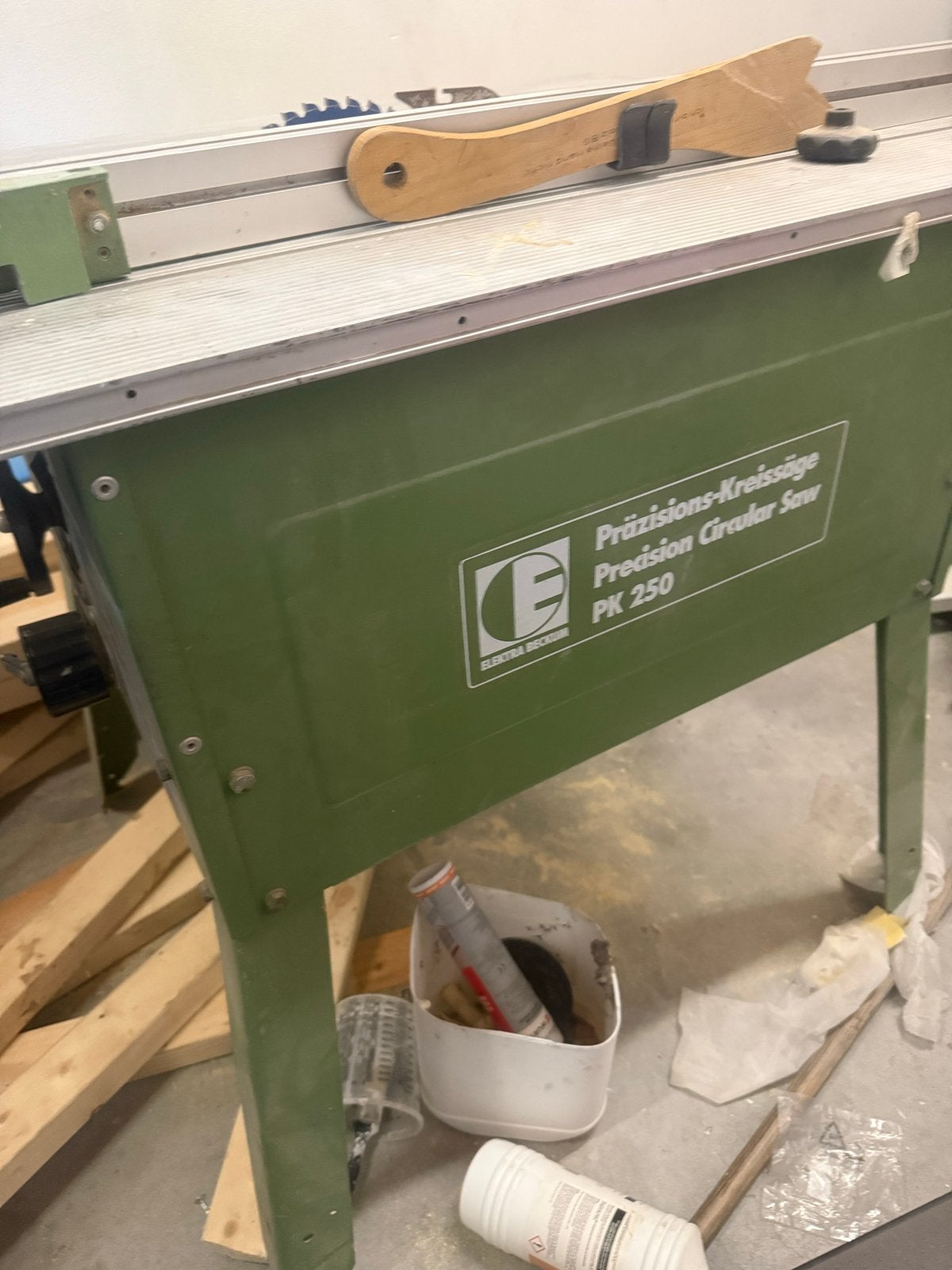 Elektra Beckum PK 250 Precisie Cirkelzaag met Afzuiging, Ophalen