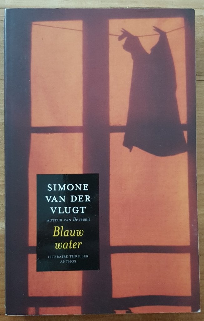 Blauw water - Simone van der Vlugt - IGST - superspannend!, Ophalen of Verzenden, Gelezen, Simone van der Vlugt, Nederland