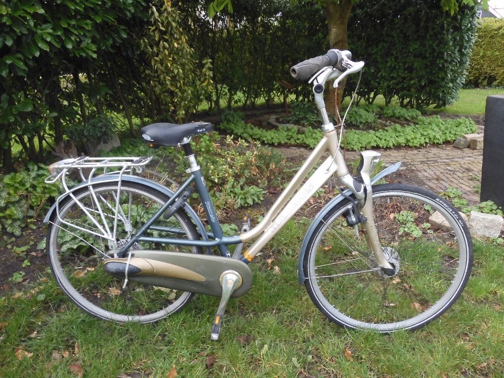 2 batavus damesfietsen om op te knappen, Ophalen, Gebruikt, Versnellingen, Batavus