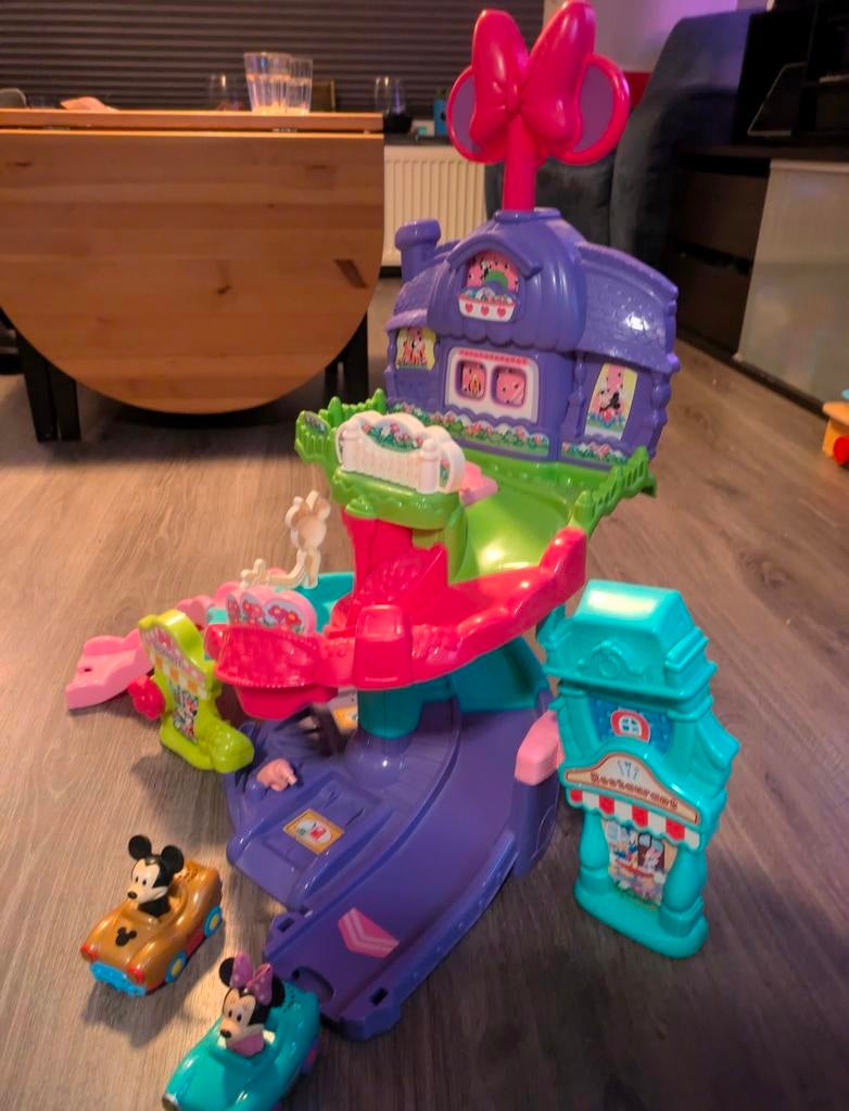 VTech Minnie Mouse Speelsets met 3 Auto's(ijssalon en winkel, Ophalen of Verzenden, Gebruikt