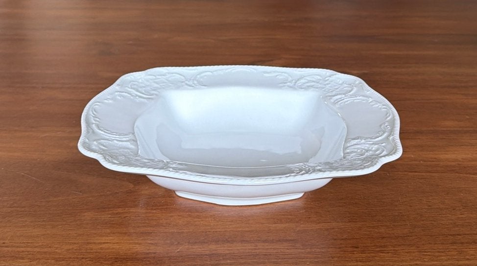 Rosenthal Sanssouci White schaal 24 cm, Ophalen of Verzenden, Overige stijlen, Porselein, Schaal of Schalen