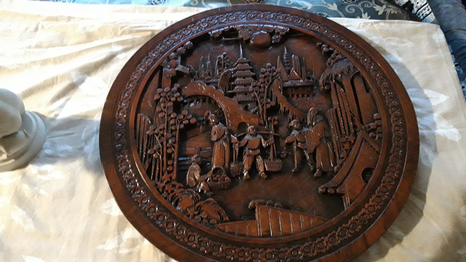 Oosters Houtsnijwerk Wanddecoratie - Gedetailleerd Reliëf, Hout, Wanddecoratie, Bruin, Ophalen of Verzenden