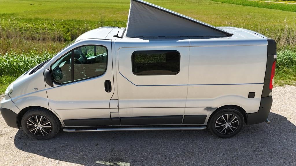 Renault 2012 Grijs laagste prijs moet weg, Voorwielaandrijving, Sound system, Stof, 1995 cc