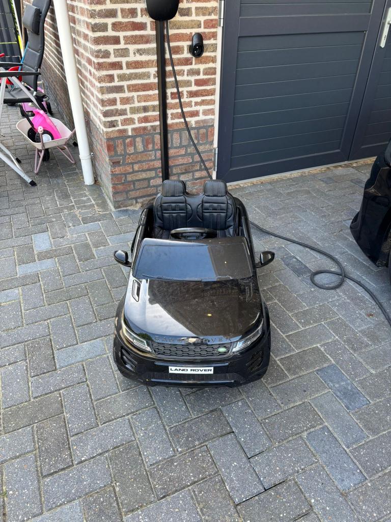 Elektrische auto, Kinderen en Baby's, Speelgoed | Speelgoedvoertuigen, Ophalen, Gebruikt, Afstandsbediening