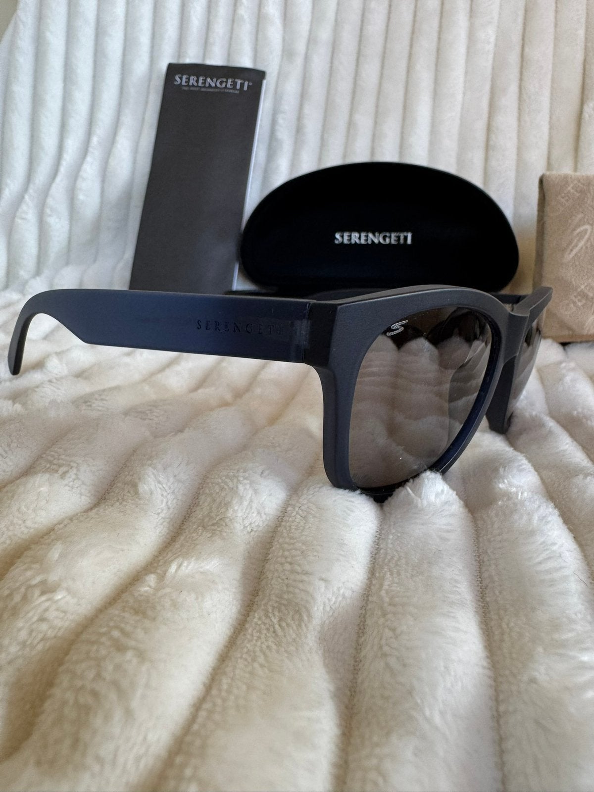 Serengeti Chandler SS557004  garantie en btw-factuur, Zonnebril, Verzenden, Nieuw, Nvt