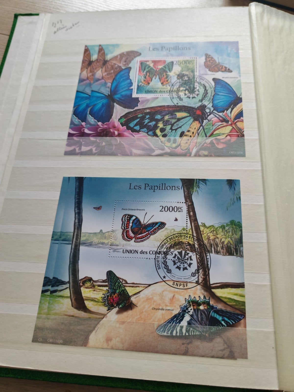 10 vellen motief vlinders, Postzegels en Munten, Postzegels | Volle albums en Verzamelingen, Ophalen of Verzenden, Buitenland