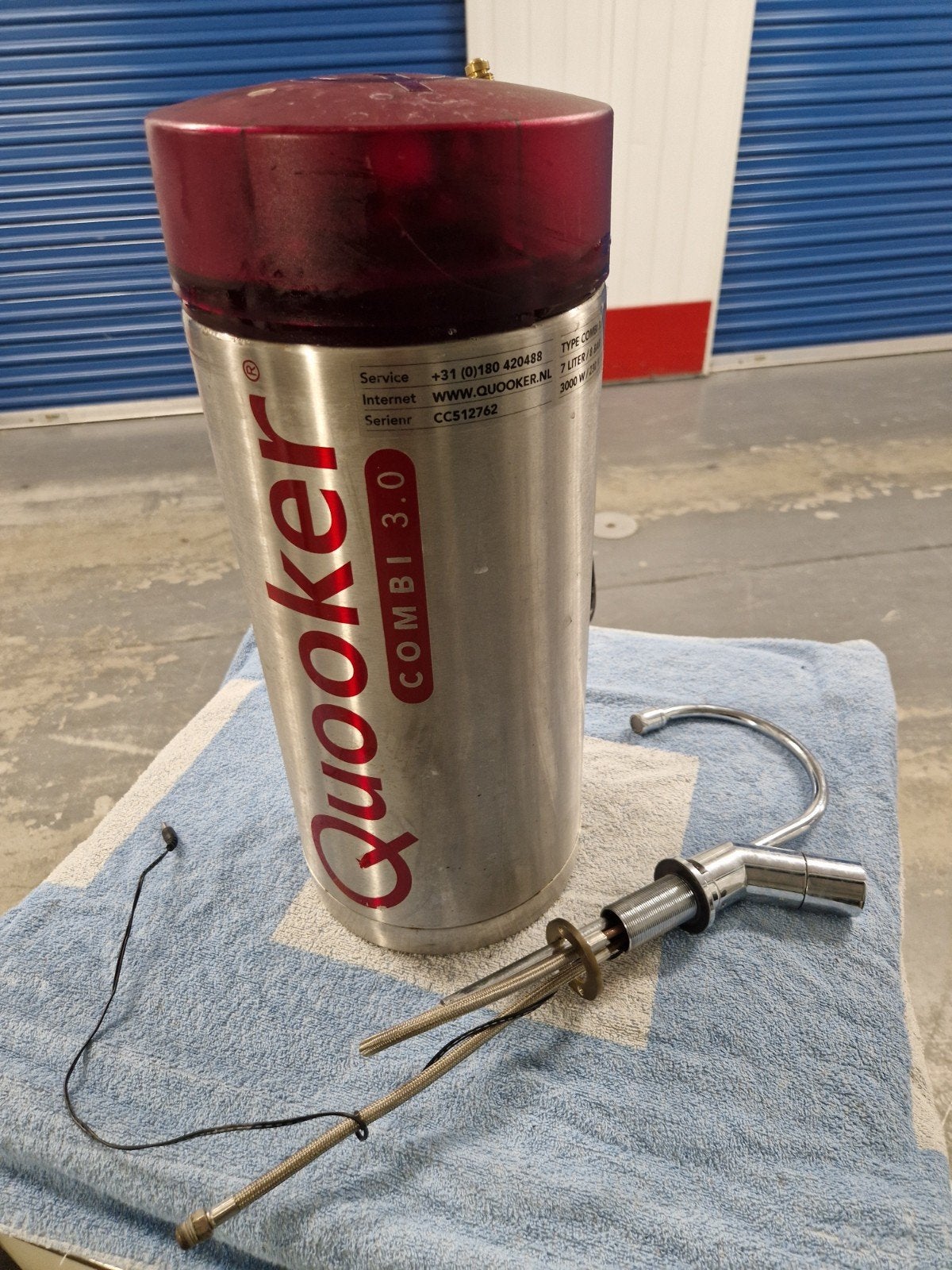 Quooker 7 Liter Vat + Kraan Werkt Uitstekend !! 145 EURO !!, 2 liter of meer, Ophalen, Zo goed als nieuw, Rvs