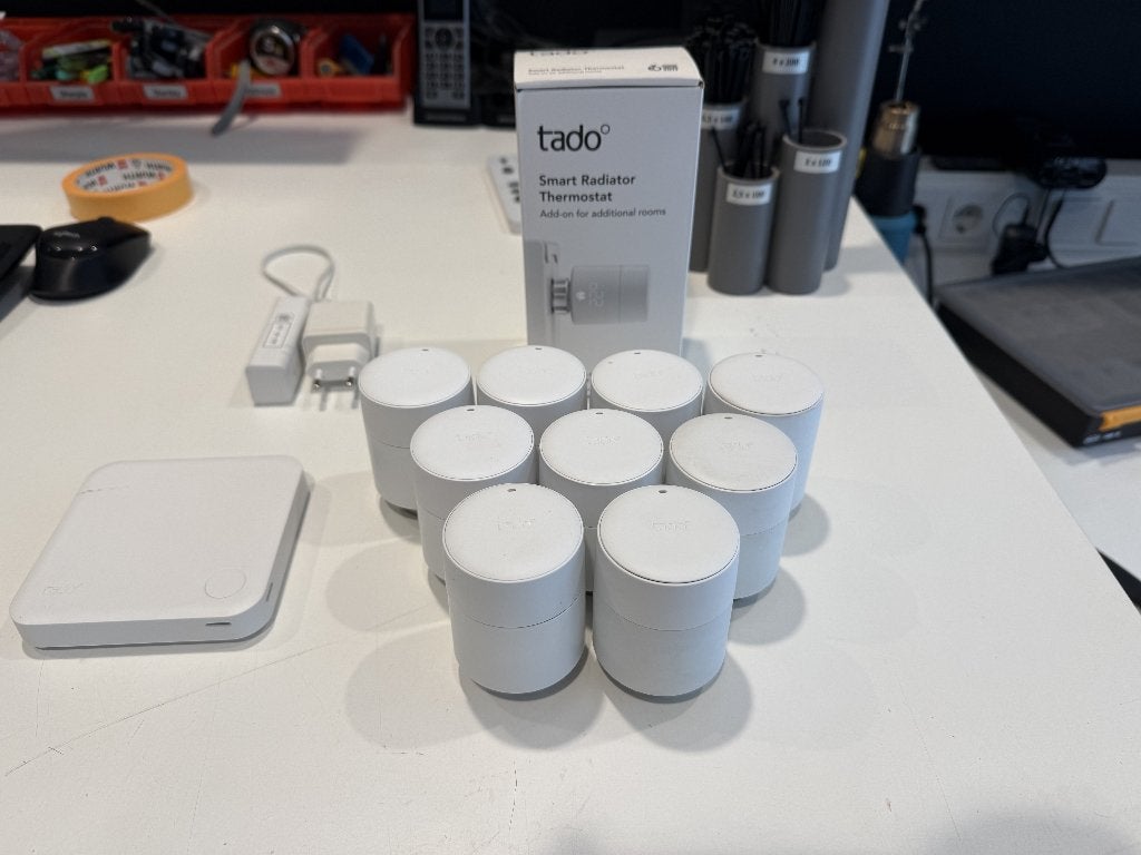 Tado Slimme Thermostaat 10st! Complete Set!, Doe-het-zelf en Verbouw, Thermostaten, Ophalen of Verzenden, Slimme thermostaat, Gebruikt