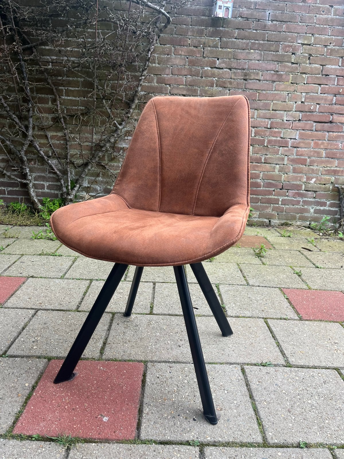 Een set van 2 moderne eetkamerstoelen - Cognac kleurig, Ophalen, Overige kleuren, Zo goed als nieuw, Metaal