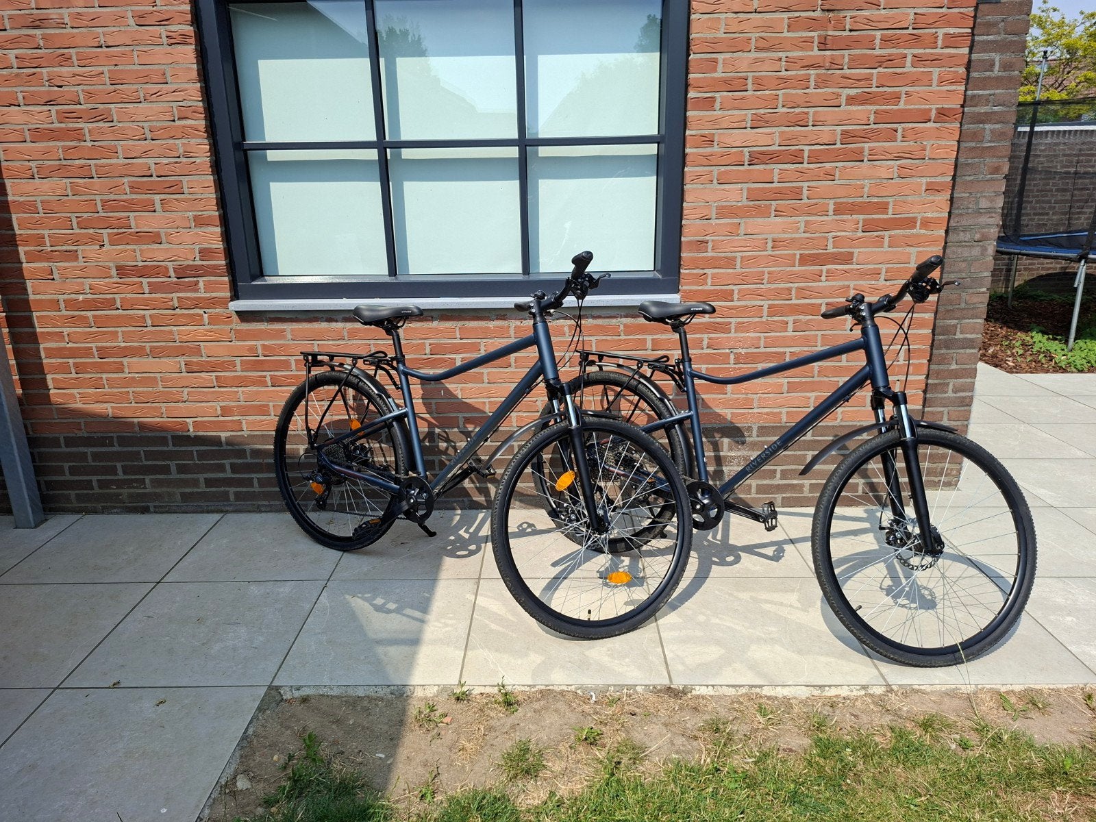 2 x Decathlon Riverside 500 maat L (prijs p/stk), Versnellingen, Zo goed als nieuw, Schijfrem, 53 tot 57 cm