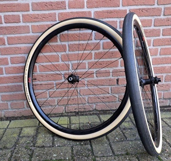 Fulcrum Rapid Red 300 - Vittoria Corsa Pro 42mm, Wiel, Fulcrum, -, -