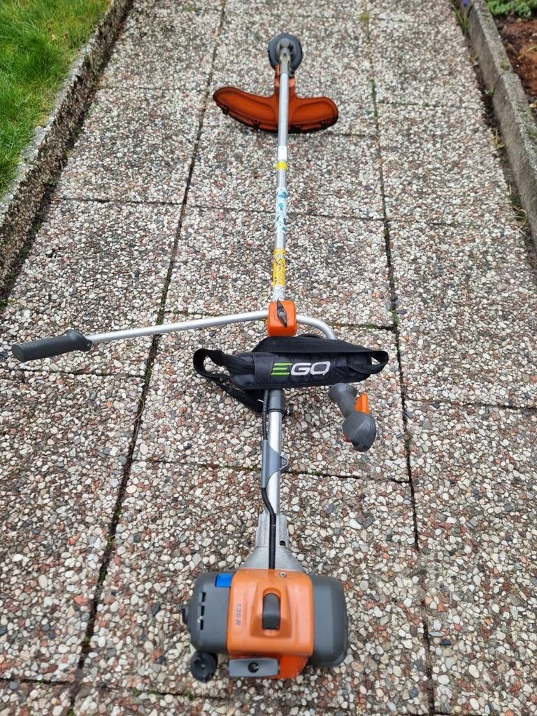 Bosmaaier Husqvarna 135R  - benzine, Ophalen, Benzine, Gebruikt, 30 tot 50 cm