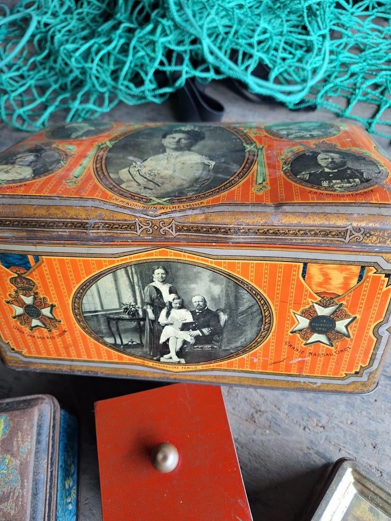 Blikken 6, Verzamelen, Blikken, Ophalen of Verzenden, Gebruikt, Koffie, Douwe Egberts
