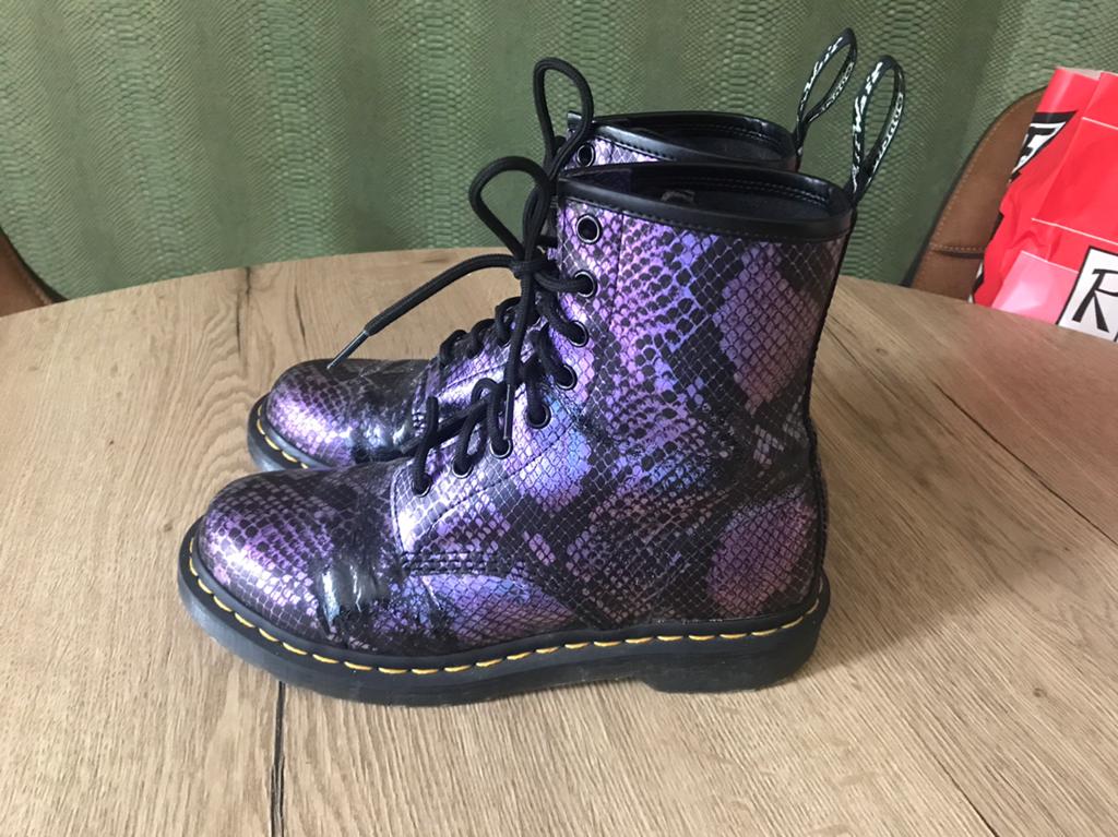 Dr Martens hoge schoenen, Jongen of Meisje, Schoenen, Ophalen of Verzenden, Zo goed als nieuw
