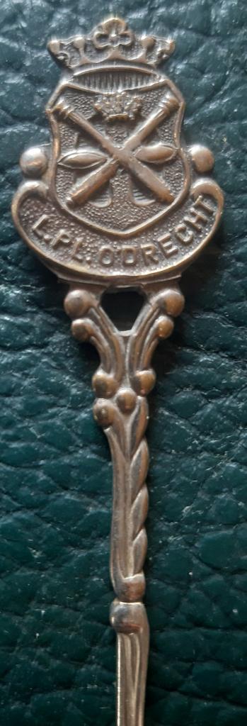 Oud theelepeltje Luchtdoelartillerie L.P.L. Dordrecht, Ophalen of Verzenden, Landmacht, Nederland, Embleem of Badge