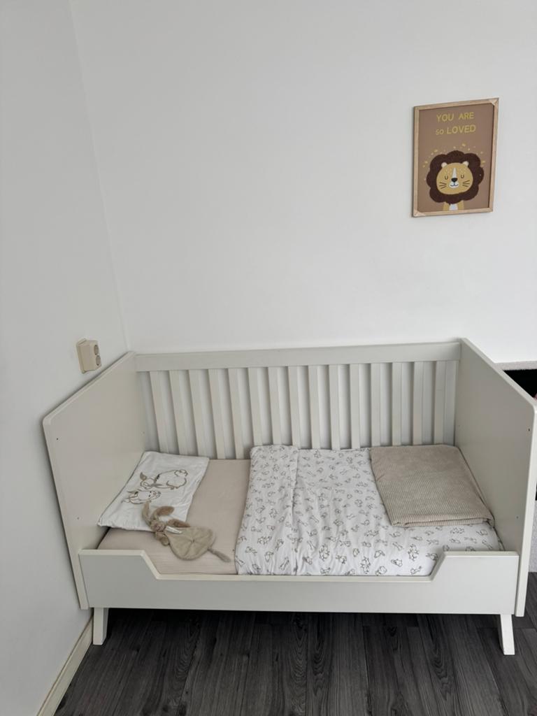 Bobita meegroei bed, Kinderen en Baby's, Babywiegjes en Ledikanten, Ophalen of Verzenden, Zo goed als nieuw, Ledikant