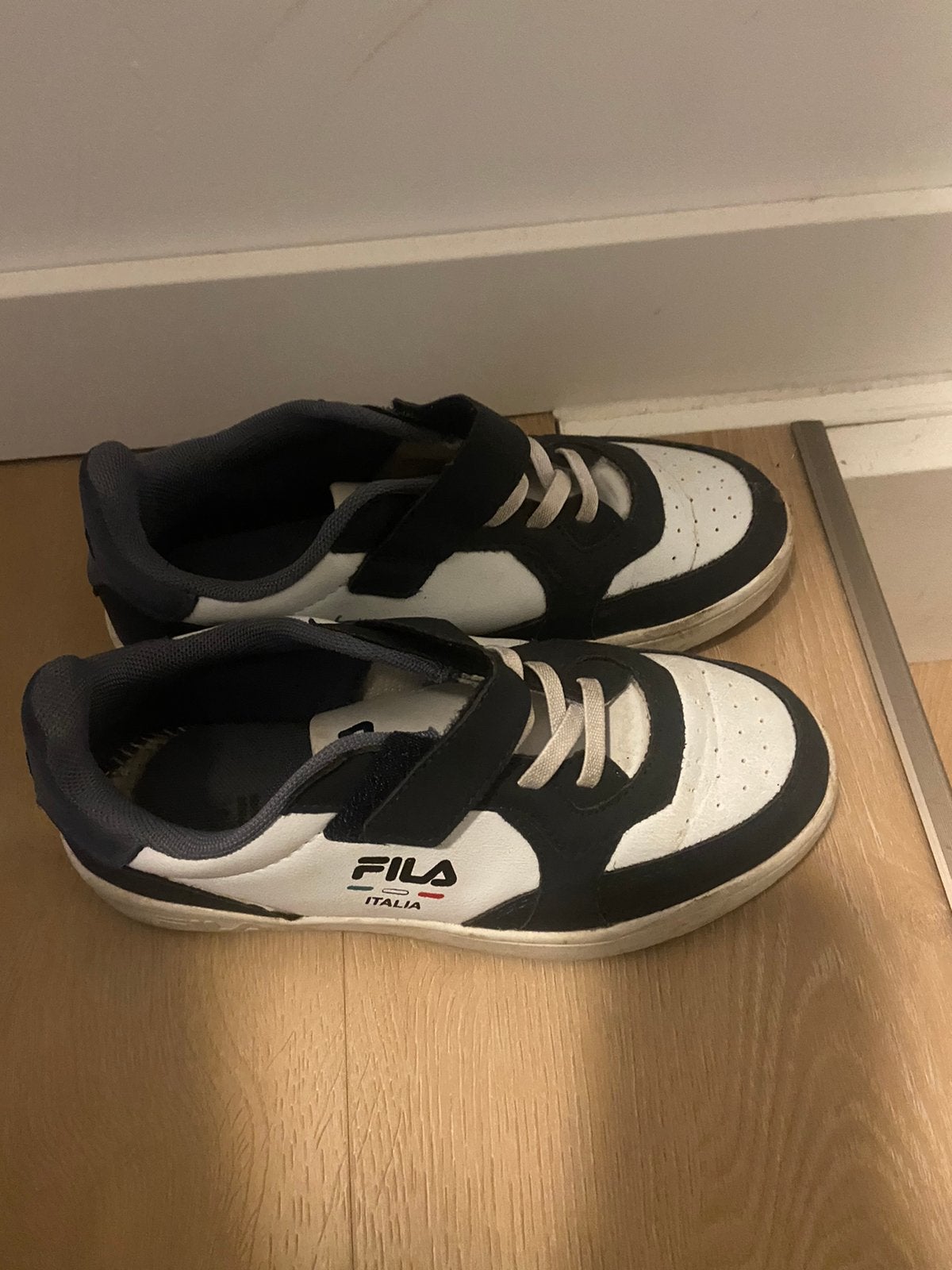 Fila maat 34, Kinderen en Baby's, Jongen of Meisje, Schoenen, Ophalen of Verzenden, Zo goed als nieuw