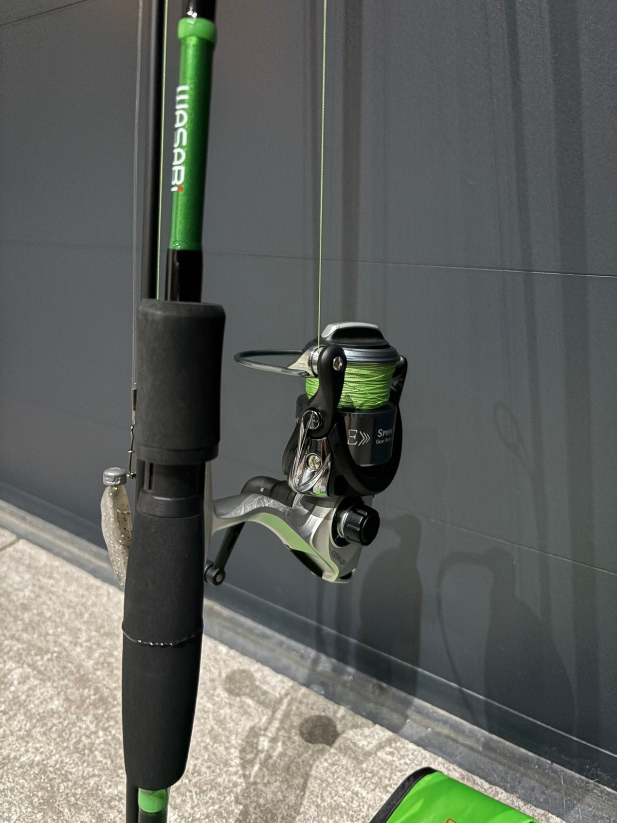 Complete Roofvisset: vishengel met molen | 10-30Gr, Watersport en Boten, Ophalen of Verzenden, Nieuw, Complete set