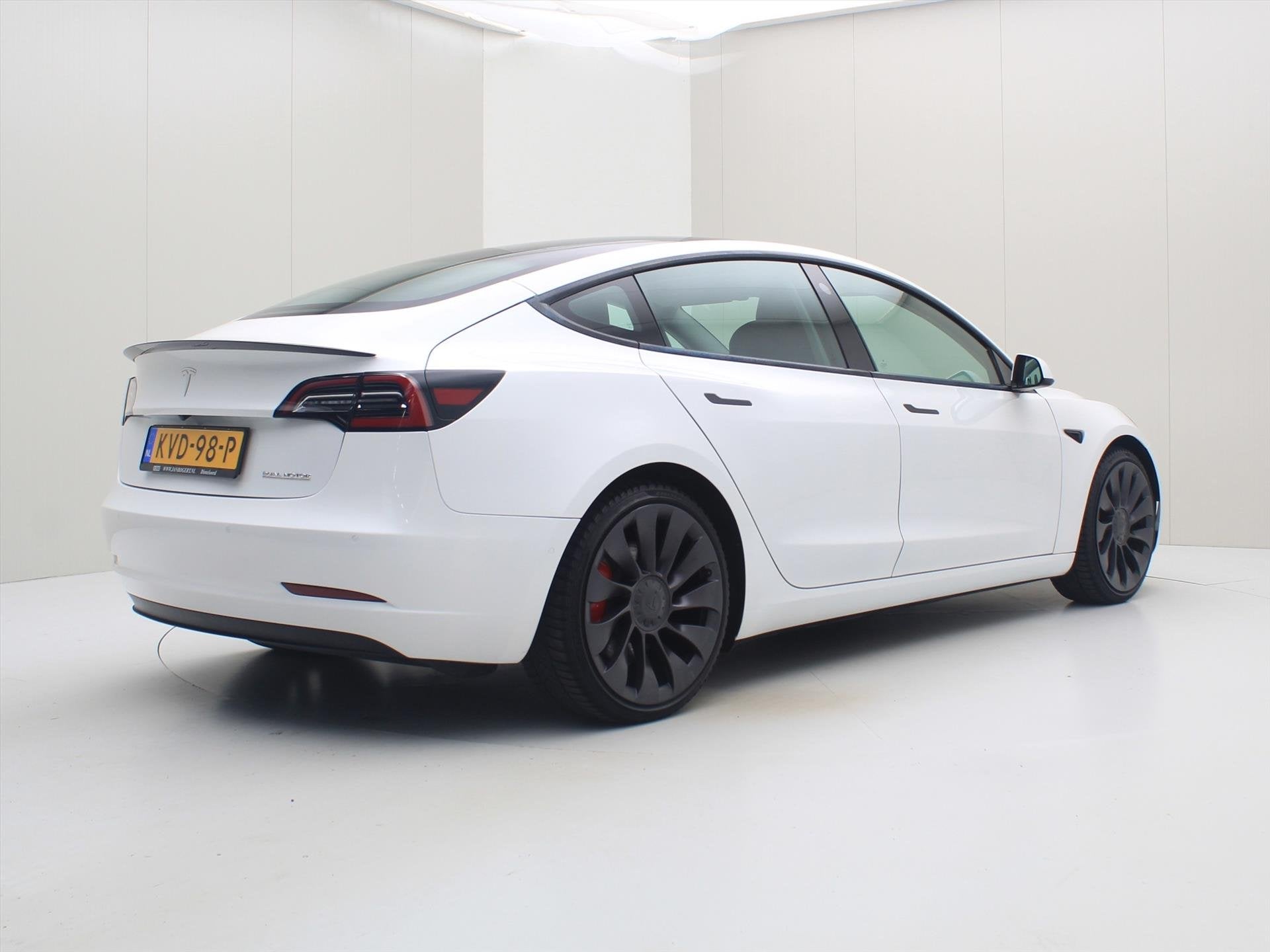 Tesla Model 3 Performance AWD 486pk 75 kWh FACELIFT [ AUTOPI, Auto's, Automaat, Dealer onderhouden, Gebruikt, Zwart