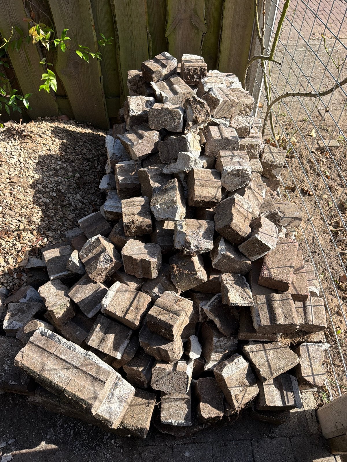 Gebruikte betonnen klinkers - diverse maten, Gebruikt, Klinkers, Ophalen of Verzenden, 10 m² of meer