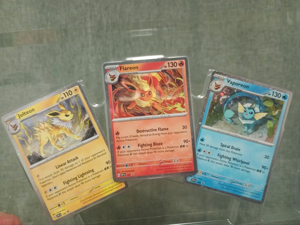 Pokémon Vaporeon, Jolteon, Flareon VMAX Premium Collection, Ophalen of Verzenden, Nieuw, Meerdere kaarten, Foil