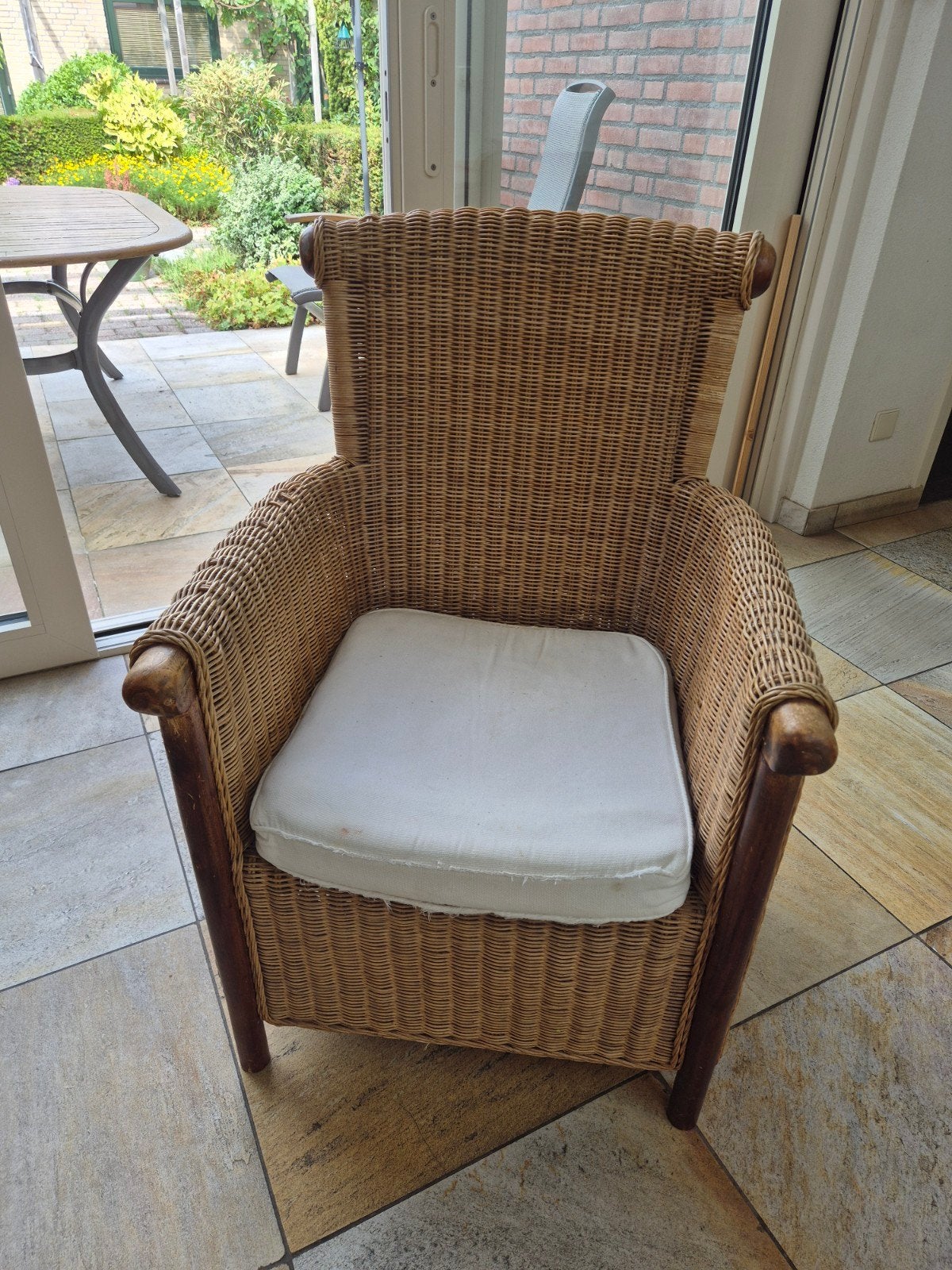 2 Rieten stoelen, fauteuils - Gratis, Ophalen, Gebruikt, 75 tot 100 cm, 50 tot 75 cm