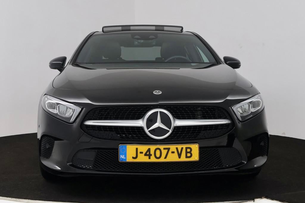 Mercedes-Benz A-klasse 180 Business Solution Luxury (PANORAM, 136 pk, 4 cilinders, Automatische klimaatregeling, Zwart