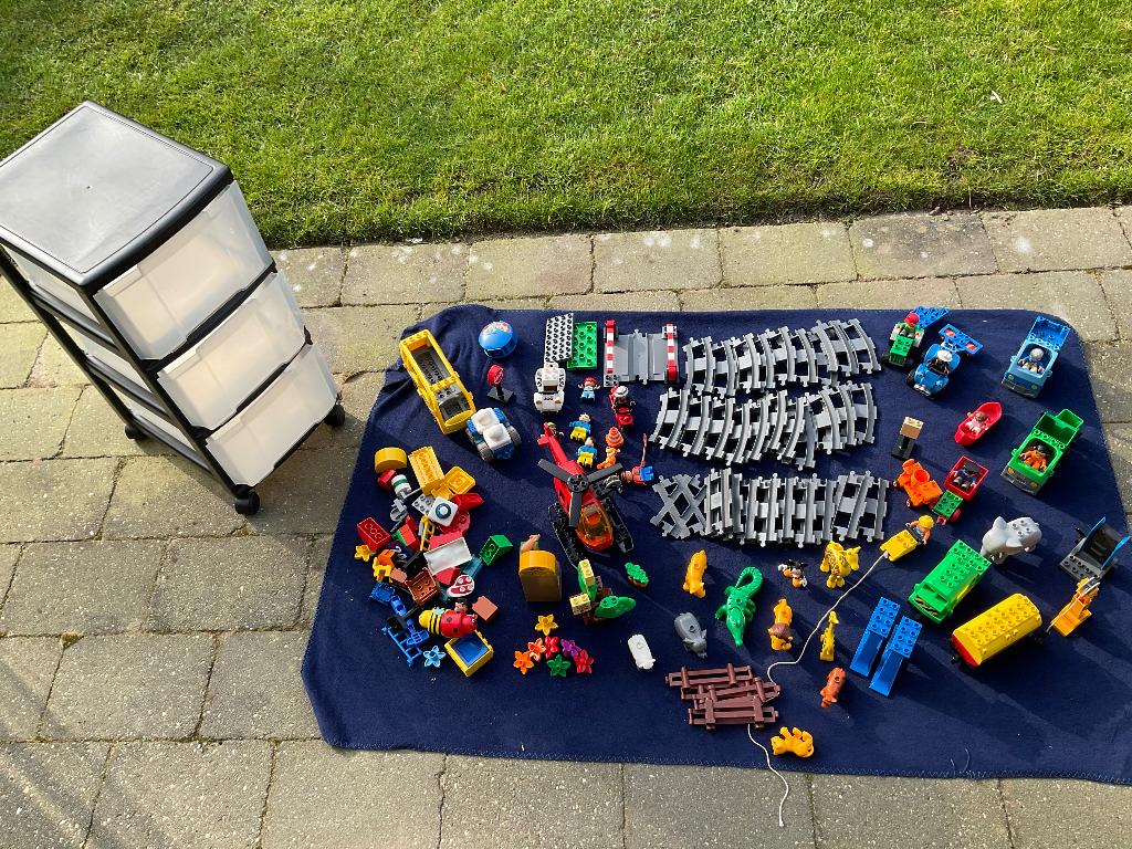 Duplo set o.a. dieren, trein, bus, rails, Met opbergbox, Ophalen, Zo goed als nieuw, Duplo, Losse stenen
