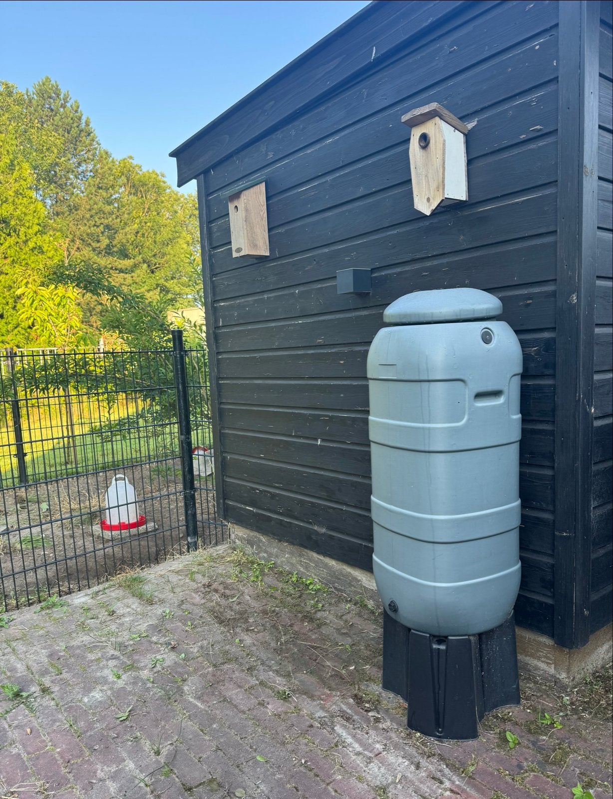 Regenton 100 liter - Grijs, Tuin en Terras, Regentonnen, Ophalen, Kunststof, Gebruikt, Met kraantje