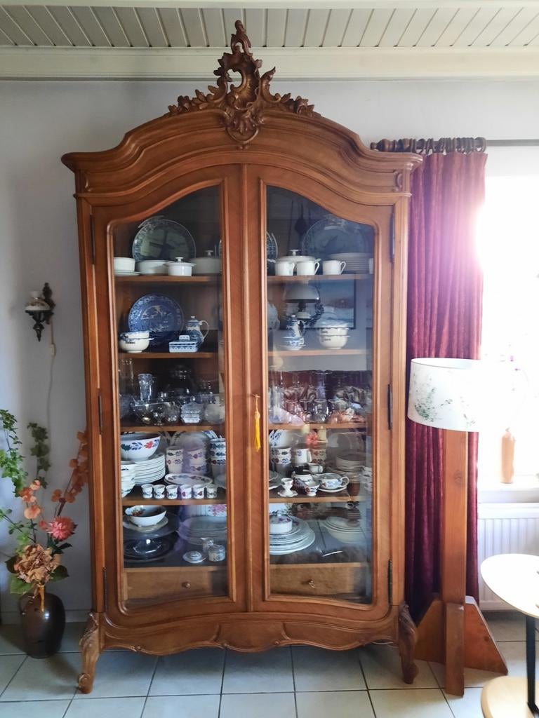 Antieke Franse linnen/servies kast, Antiek en Kunst, Ophalen