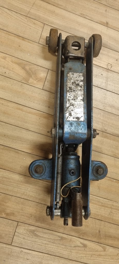 Gebruikte garagekrik, Auto diversen, Ophalen of Verzenden, Gebruikt, Hydraulisch, Garagekrik