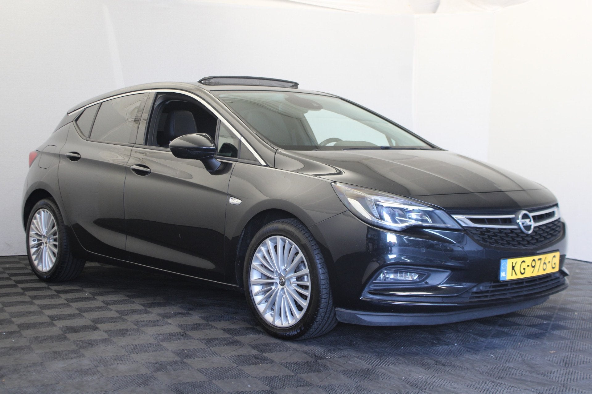 Opel Astra 1.0 Innovation |Pano|Automaat| (bj 2016), Stof, Gebruikt, 610 kg, Bedrijf