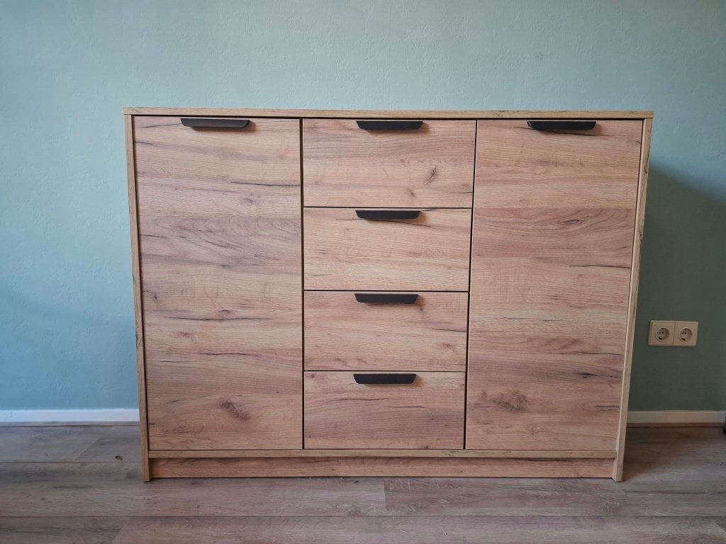 Jysk kast, Ophalen, Kunststof, 100 tot 150 cm, Zo goed als nieuw
