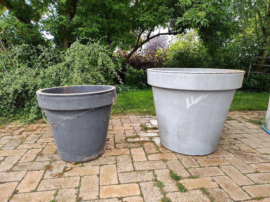 Grote kunststof bloempot 2x, Tuin en Terras, Ophalen, Kunststof, Gebruikt, 40 cm of meer