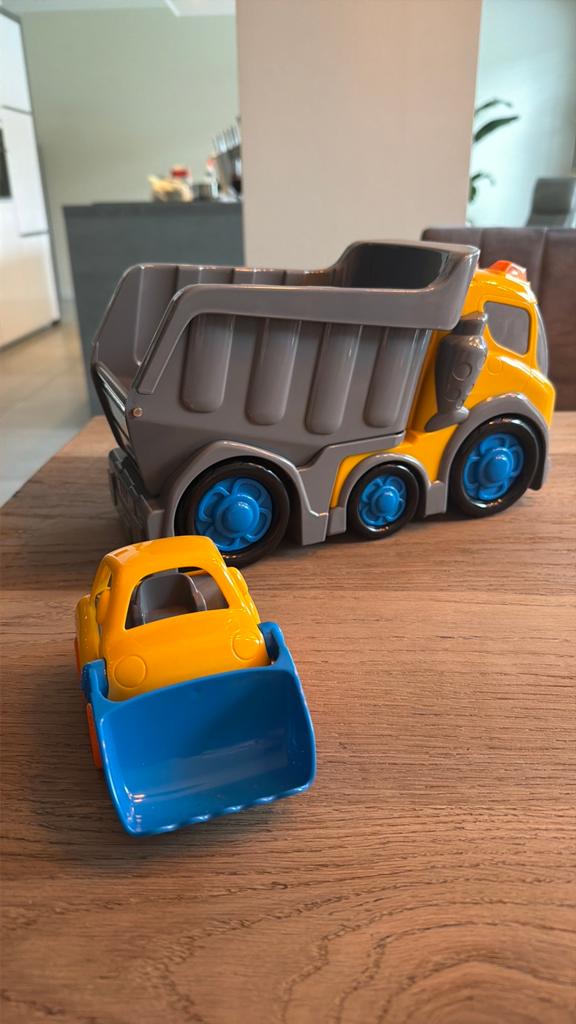 Vrachtwagen en mini vrachtwagentje, Ophalen, Zo goed als nieuw, Jongen of Meisje
