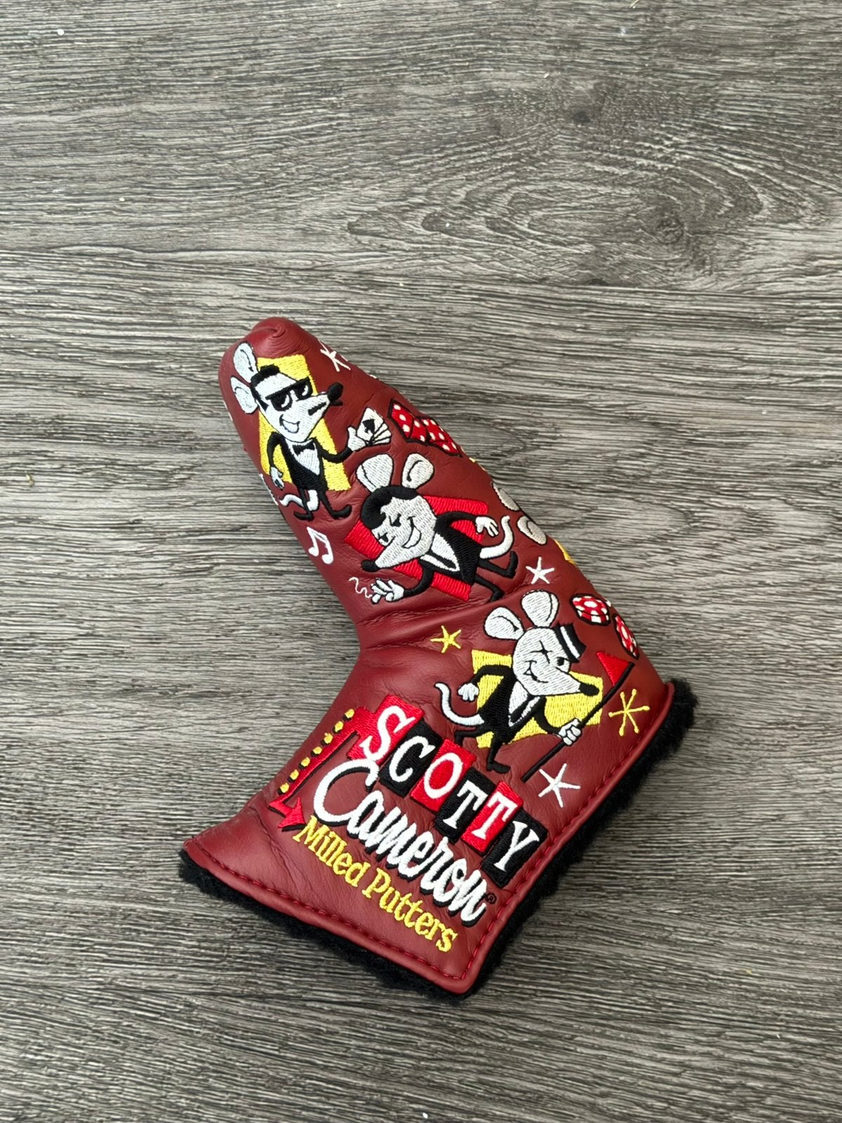 Scotty cameron 2024 IT'S SHOWTIME headcover, Ophalen of Verzenden, Zo goed als nieuw, Overige typen