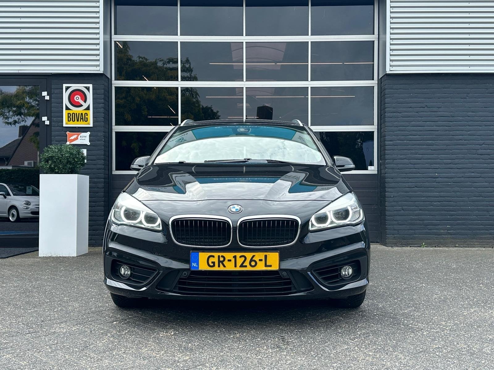 Foto 3 van BMW 2 Serie Active Tourer 218i Essential Automaat, Bluetooth
