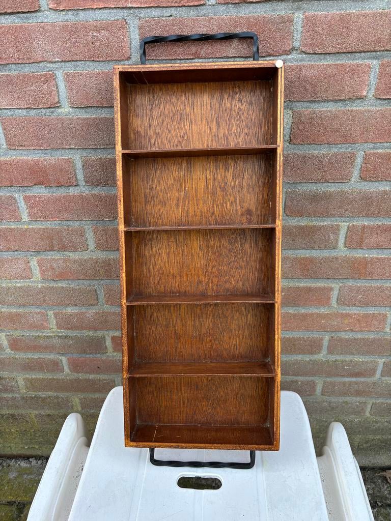Vintage houten displayrekje/letterbak met handvat, Antiek en Kunst, Curiosa en Brocante, Ophalen of Verzenden