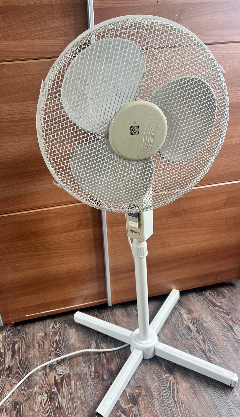 MD VINTAGE STAANDE ROTERENDE VENTILATOR VLOER VENTILATOR, Witgoed en Apparatuur, Ophalen, Gebruikt, Statiefventilator