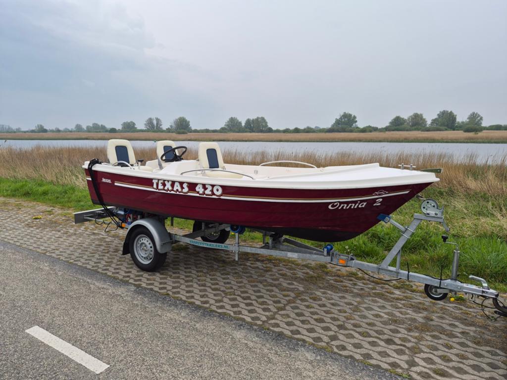 Nette Texas 420 consoleboot / visboot., Watersport en Boten, Vis- en Consoleboten, Gebruikt, Overige merken, Met afstandsbediening