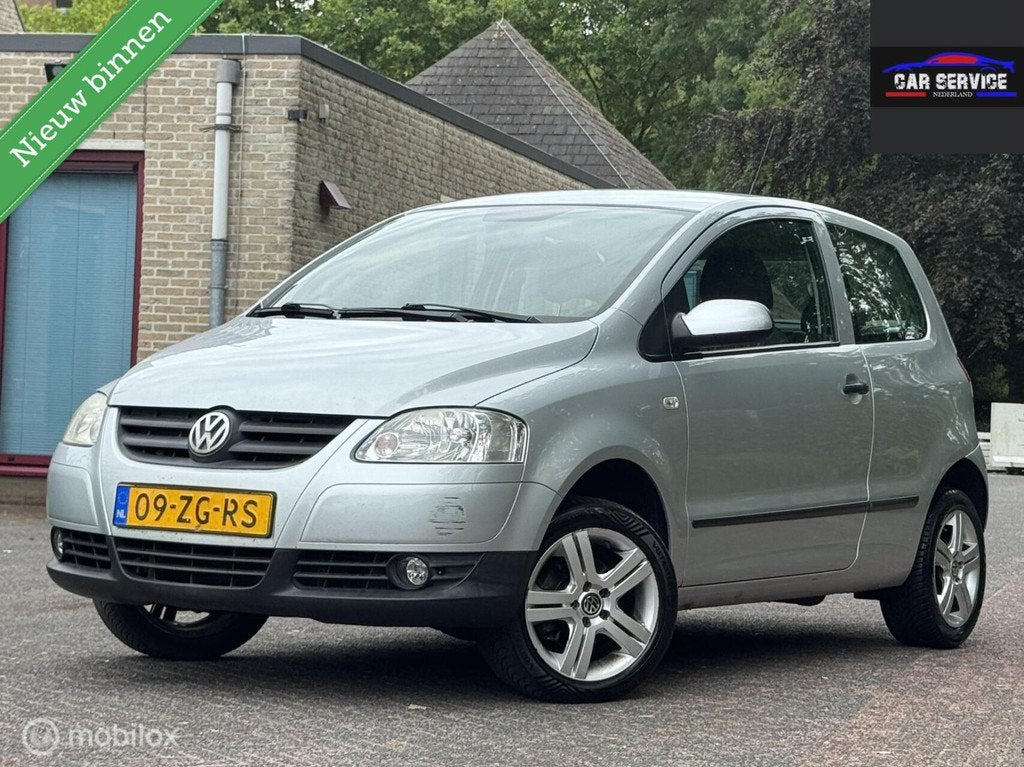 Volkswagen Fox 1.2 Trendline/LMV/AC/LMV/TREKHAAK/NAP/APK/OH, Auto's, Volkswagen, Bedrijf, Te koop, Fox, ABS, Airbags, Alarm, Centrale vergrendeling