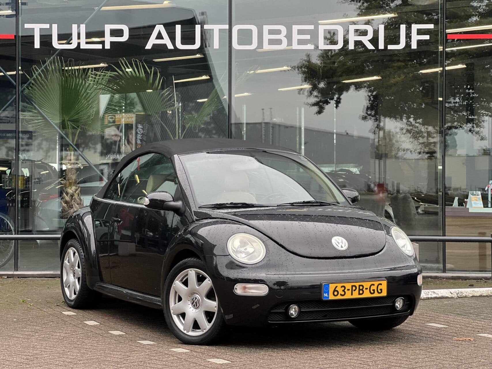 Volkswagen New Beetle Cabriolet 2.0 Highline Automaat NAP, Gebruikt, 4 cilinders, 4 stoelen, 116 pk
