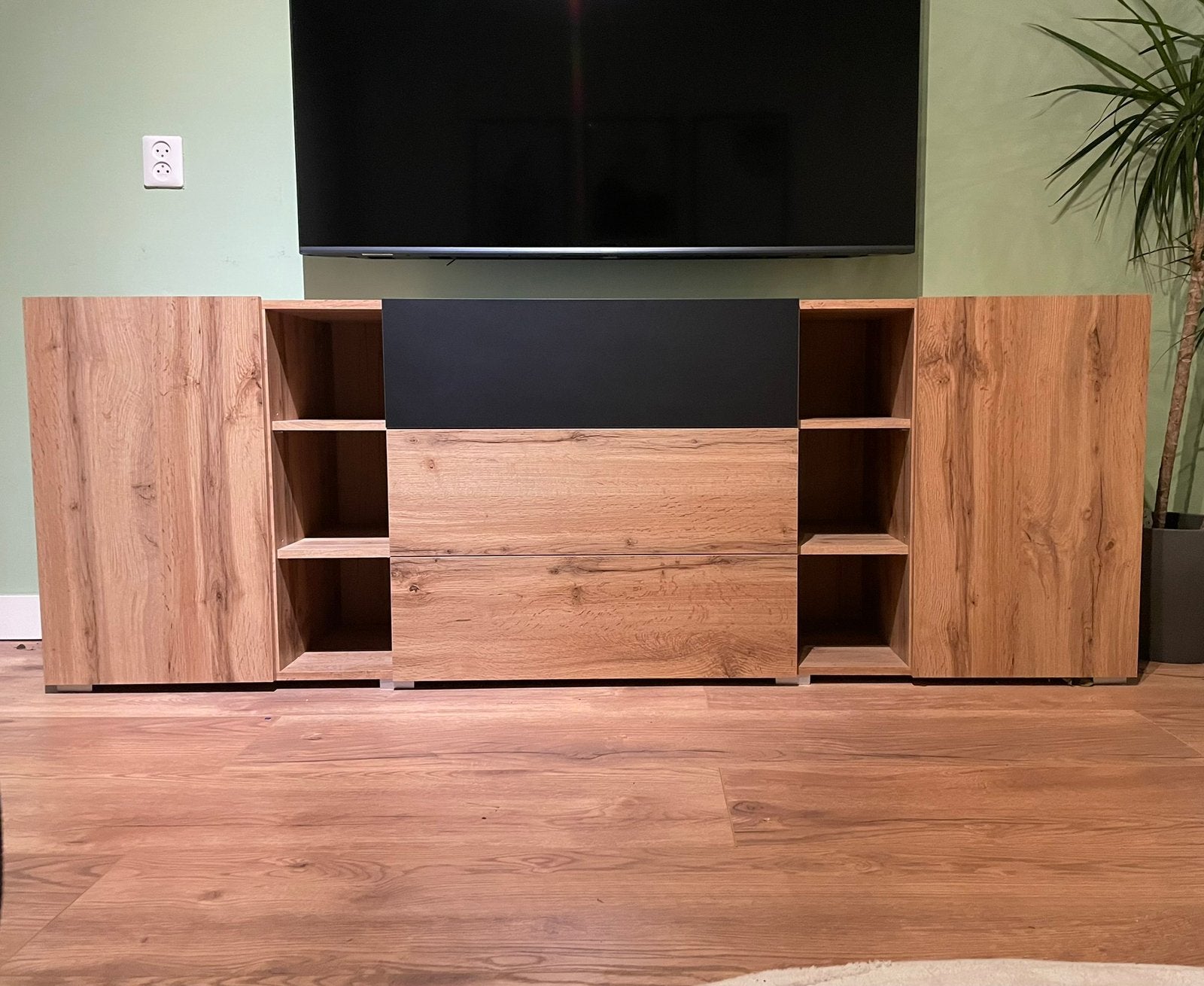 Tv meubel / dressoir eiken, Ophalen, 150 tot 200 cm, Zo goed als nieuw, Minder dan 100 cm