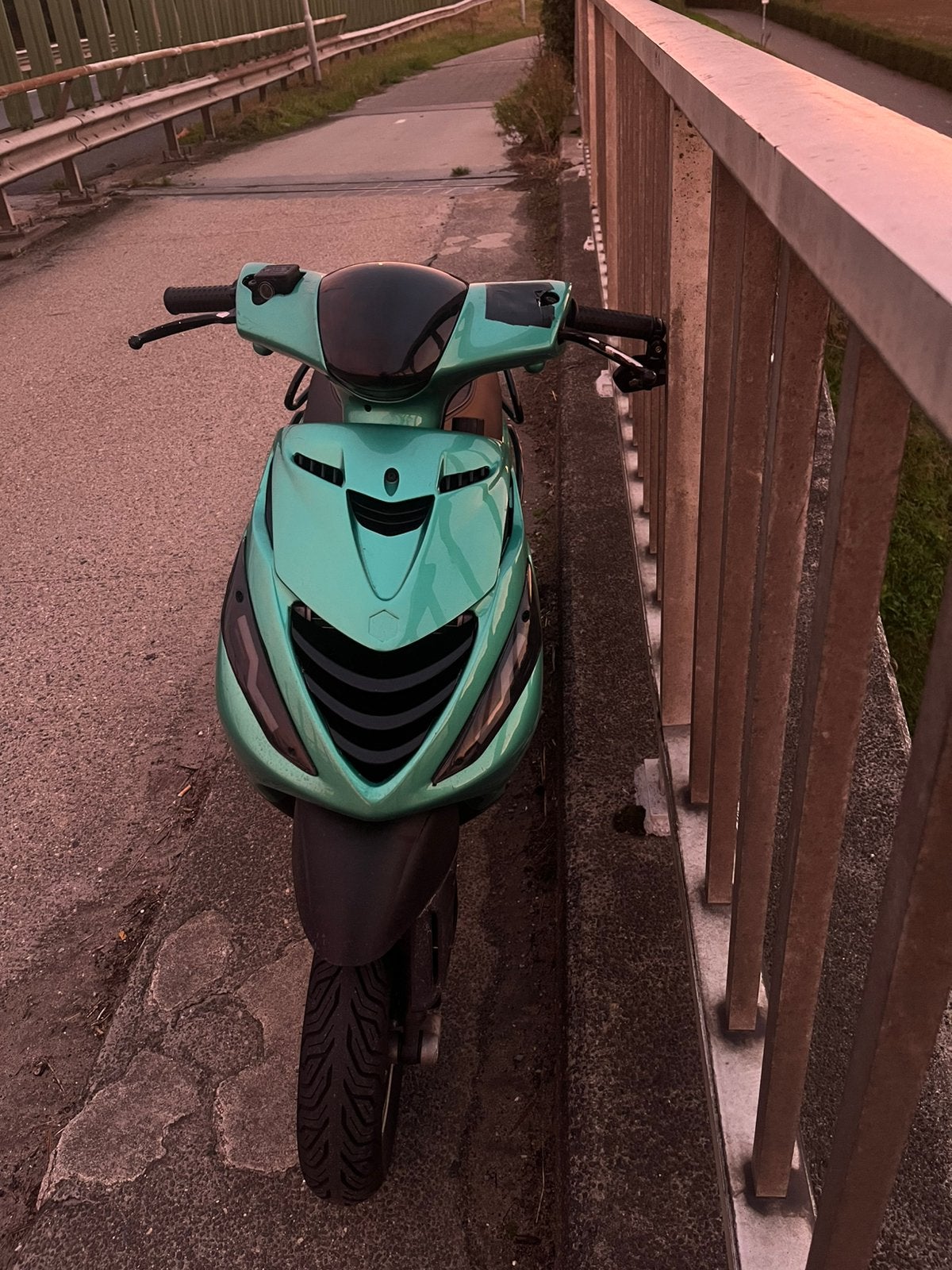 Piaggio Zip h2o 70cc 2t sp | 8xxxkm stand  (snel weg/ruilen), Fietsen en Brommers, Ophalen of Verzenden, Zo goed als nieuw, Tweetakt